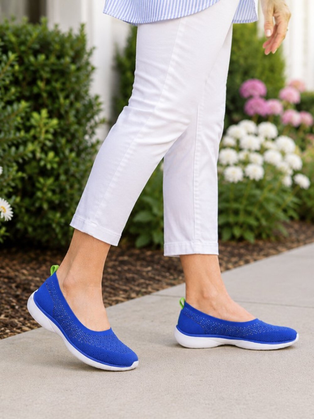 Vionic Kallie Vortex Blue Knit Slip On Flat Walking Shoe Women's 7.5 M Like NEW